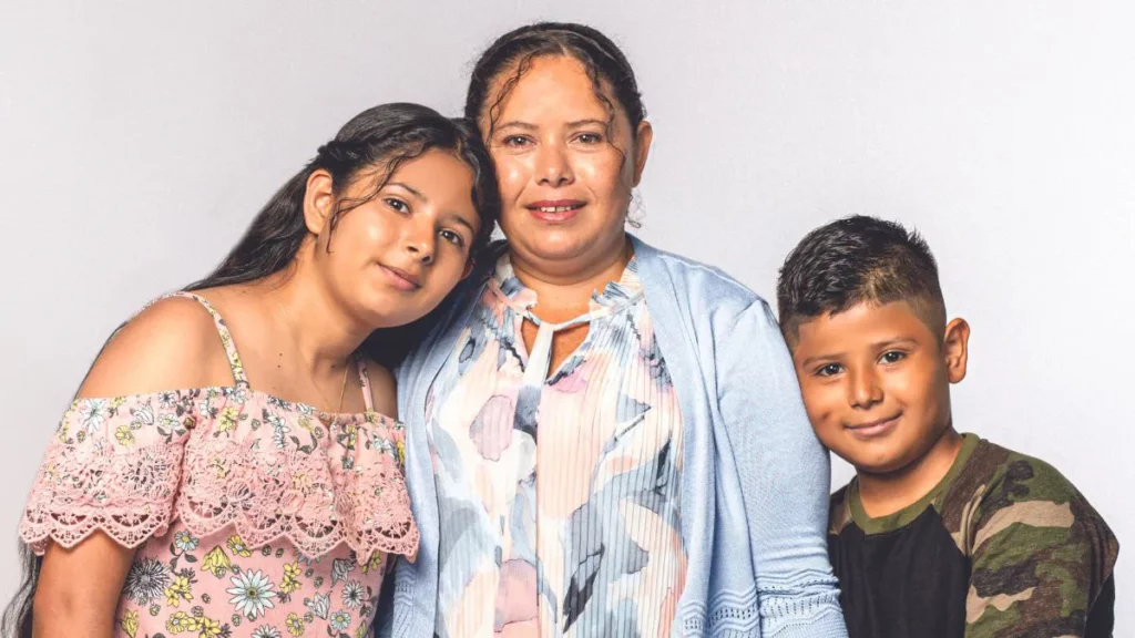 Sulma, Kimberly and Julio